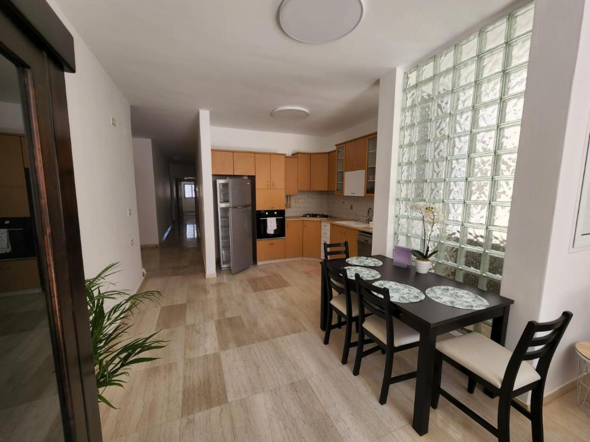 Chilling In Netanya Apartment Exterior photo