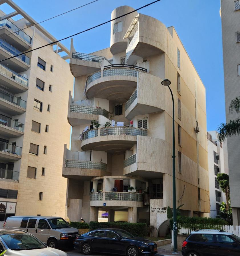 Chilling In Netanya Apartment Exterior photo